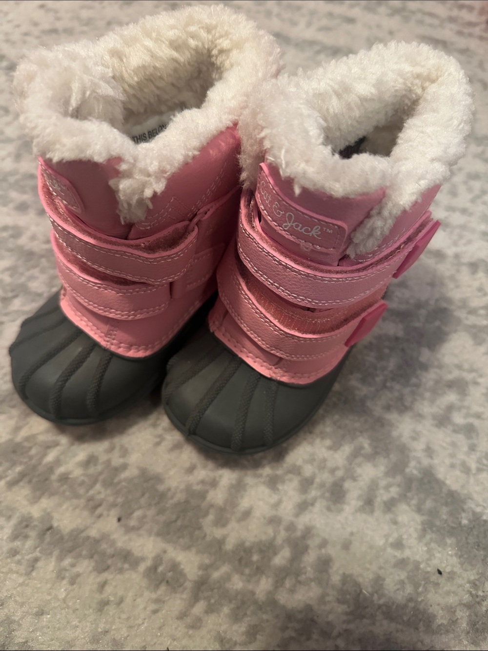 Toddler pink/grey snow boots